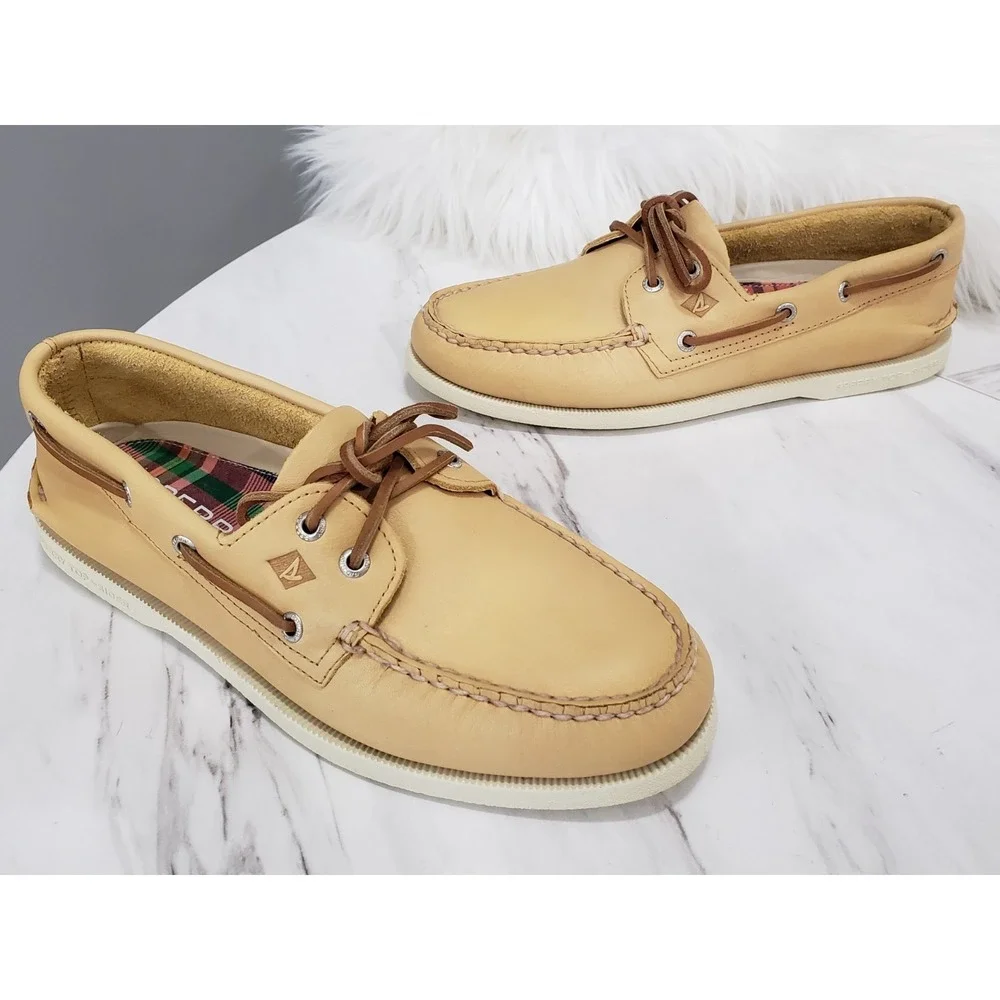 NEW NO BOX MENS SIZE 9.5 Sperry A/O 2-EYE WHISPER YELLOW slip on boat shoes
